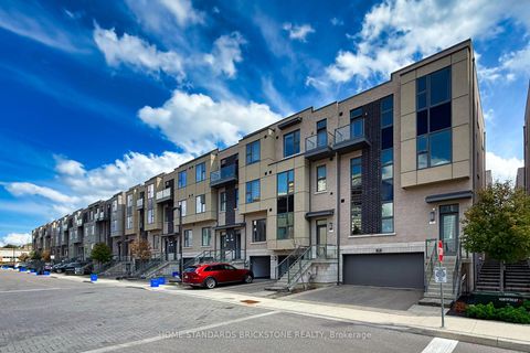 Photo 1 at 5 Smallwood Circle, Brownridge, Vaughan