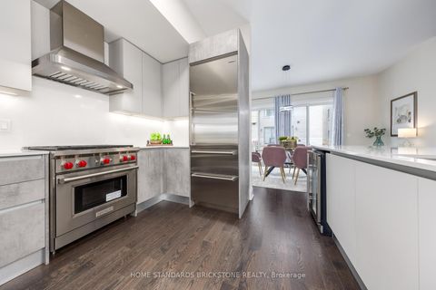 Photo 9 at 5 Smallwood Circle, Brownridge, Vaughan