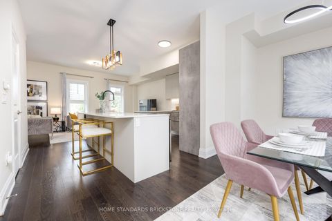 Photo 13 at 5 Smallwood Circle, Brownridge, Vaughan