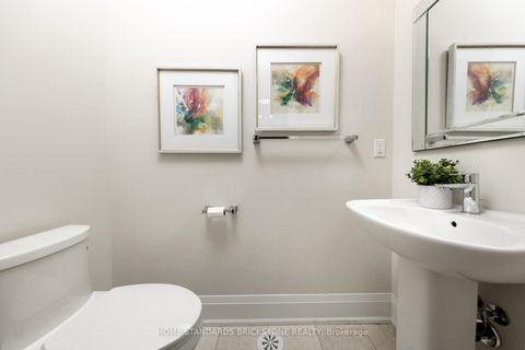 Photo 16 at 5 Smallwood Circle, Brownridge, Vaughan