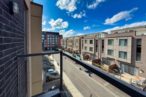 Photo 38 at 5 Smallwood Circle, Brownridge, Vaughan