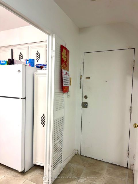 Photo 1 at 116 - 10 Eddystone Avenue, Jane Heights, Toronto