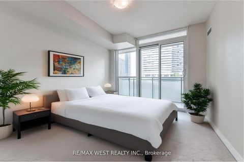 Photo 5 at 903 - 33 Bay Street, Waterfront Communities C1, Toronto