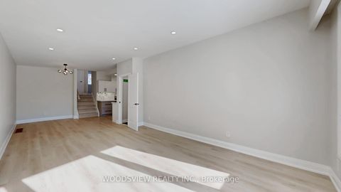 Photo 9 at 56 Niantic Crescent, Donalda, Toronto