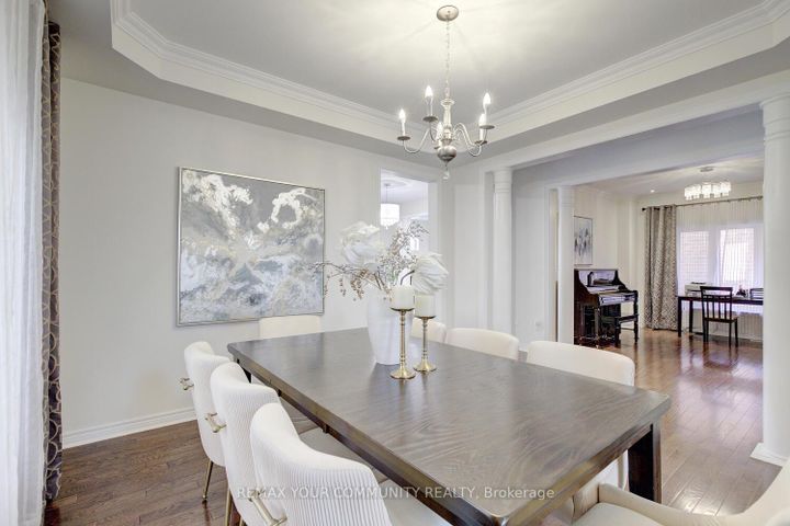 Photo 9 at 6 Halo Court, Patterson, Vaughan