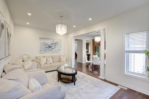 Photo 22 at 6 Halo Court, Patterson, Vaughan