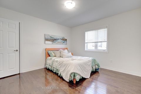 Photo 36 at 6 Halo Court, Patterson, Vaughan