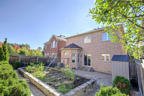 Photo 44 at 6 Halo Court, Patterson, Vaughan