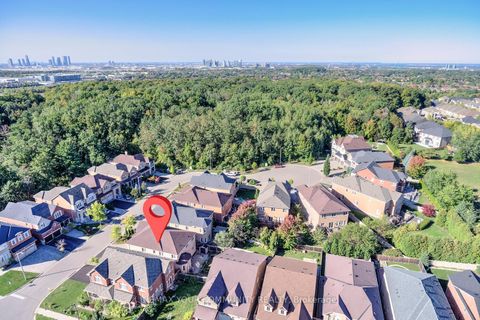 Photo 48 at 6 Halo Court, Patterson, Vaughan