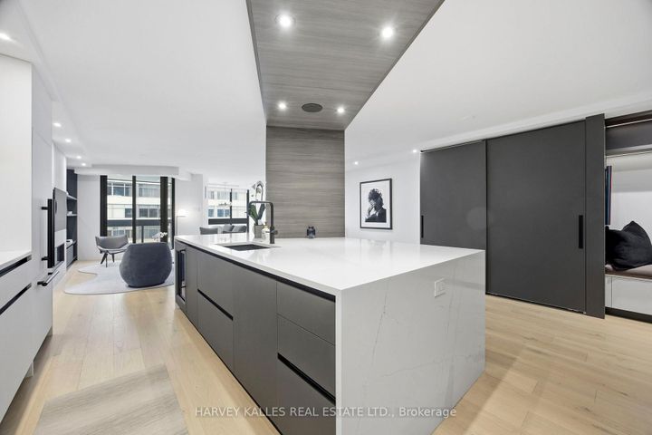 Photo 11 at 1004 - 15 Mcmurrich Street, Annex, Toronto