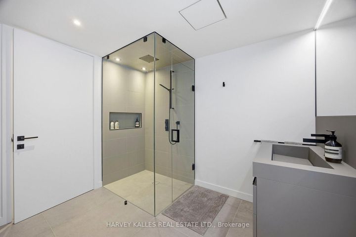 Photo 24 at 1004 - 15 Mcmurrich Street, Annex, Toronto