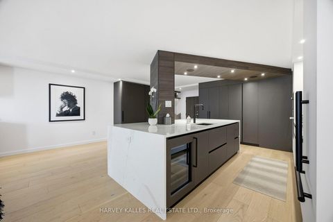 Photo 10 at 1004 - 15 Mcmurrich Street, Annex, Toronto