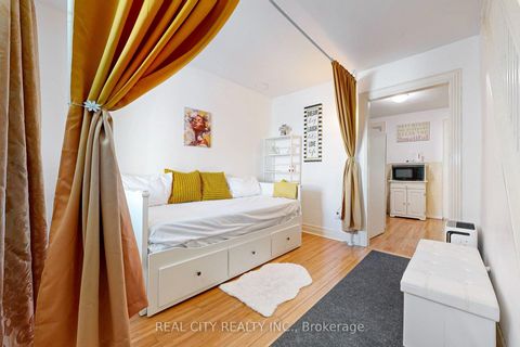 Photo 4 at 163 Olive Avenue, Central, Oshawa