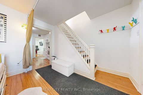 Photo 7 at 163 Olive Avenue, Central, Oshawa