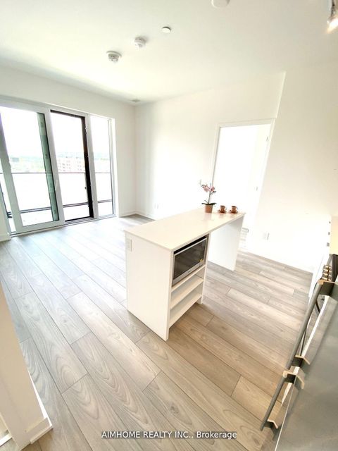 Photo 9 at 1017 - 8 TIPPETT Road, Clanton Park, Toronto