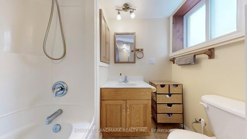 Photo 16 at 172 Sussex Street, Eastdale, Oshawa