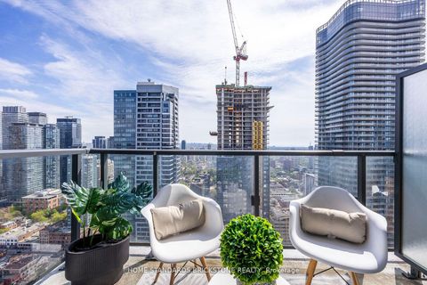 Photo 19 at 3907 - 955 Bay Street, Bay Street Corridor, Toronto