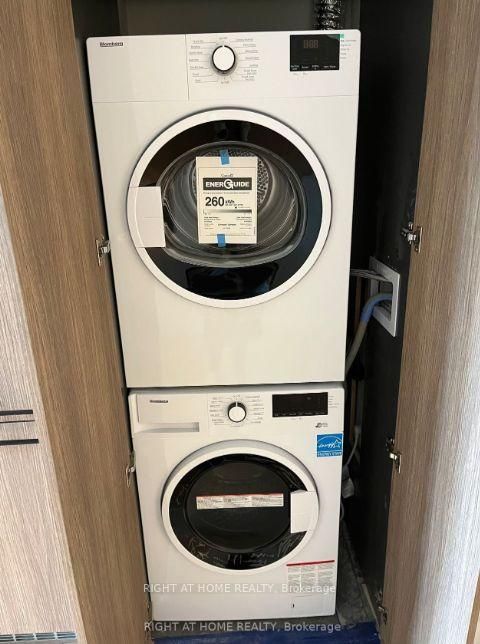 Photo 10 at 607 - 81 Wellesley Street E, Yonge Corridor, Toronto