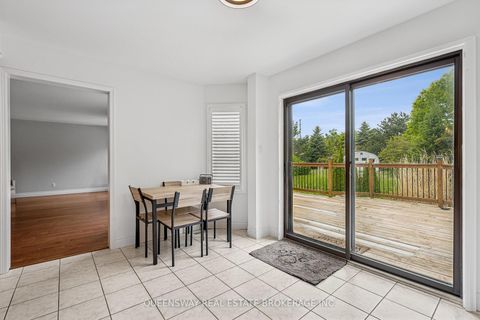 Photo 12 at 69 CITYVIEW Circle, Holly, Barrie