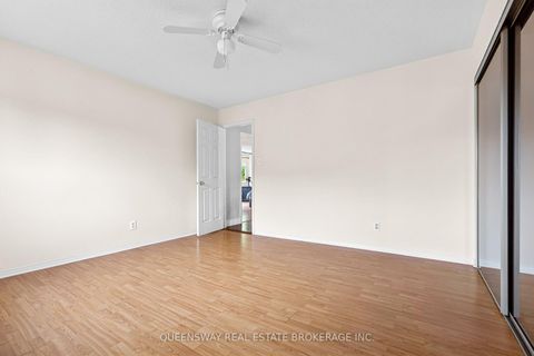 Photo 20 at 69 CITYVIEW Circle, Holly, Barrie