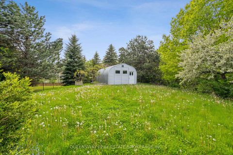 Photo 34 at 69 CITYVIEW Circle, Holly, Barrie