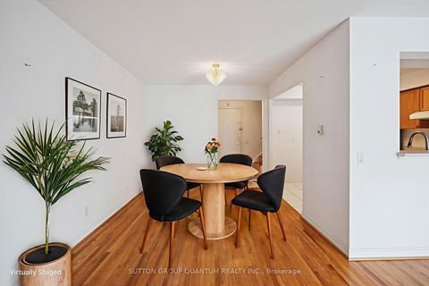 Photo 2 at 7 - 119 Omni Drive, Bendale, Toronto