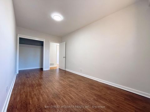 Photo 26 at 143 Munro Boulevard, Windfields, Toronto