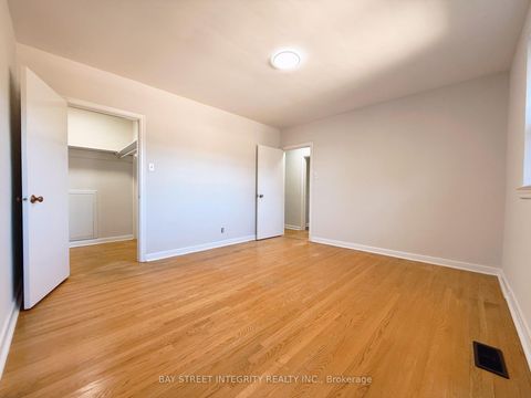 Photo 28 at 143 Munro Boulevard, Windfields, Toronto