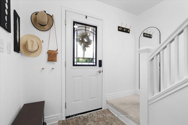 Photo 3 at 133 Frederick Avenue, Crown Point, Hamilton