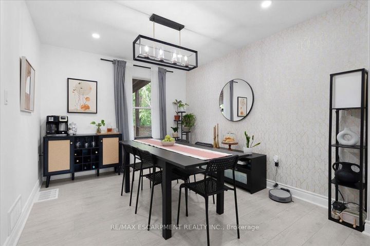 Photo 13 at 133 Frederick Avenue, Crown Point, Hamilton