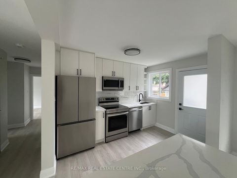 Photo 2 at 255 Gamma Street, Alderwood, Toronto