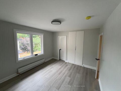 Photo 8 at 255 Gamma Street, Alderwood, Toronto