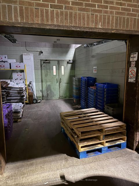 Photo 2 at 130 - 2301 Brimley Road, Agincourt North, Toronto