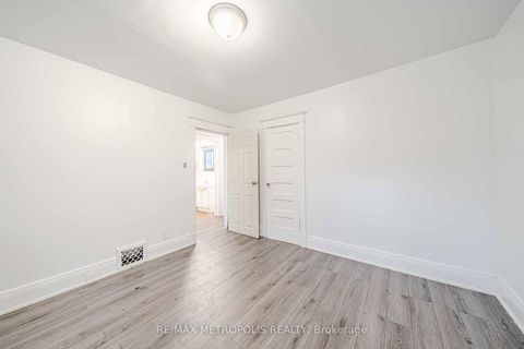 Photo 31 at 240 Division Street, O'Neill, Oshawa