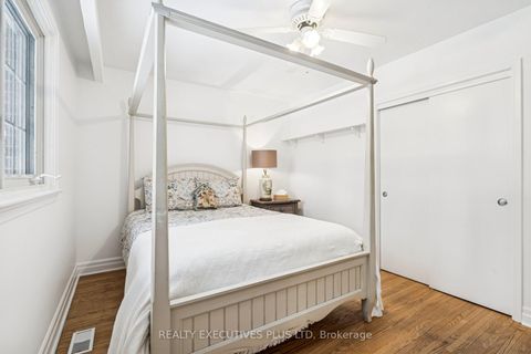 Photo 25 at 124 Applefield Drive, Bendale, Toronto