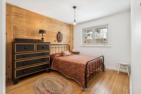 Photo 26 at 124 Applefield Drive, Bendale, Toronto