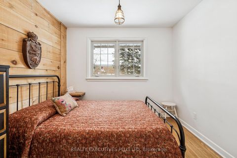 Photo 27 at 124 Applefield Drive, Bendale, Toronto