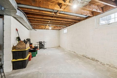 Photo 43 at 124 Applefield Drive, Bendale, Toronto