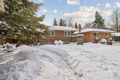 Photo 47 at 124 Applefield Drive, Bendale, Toronto