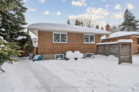 Photo 49 at 124 Applefield Drive, Bendale, Toronto