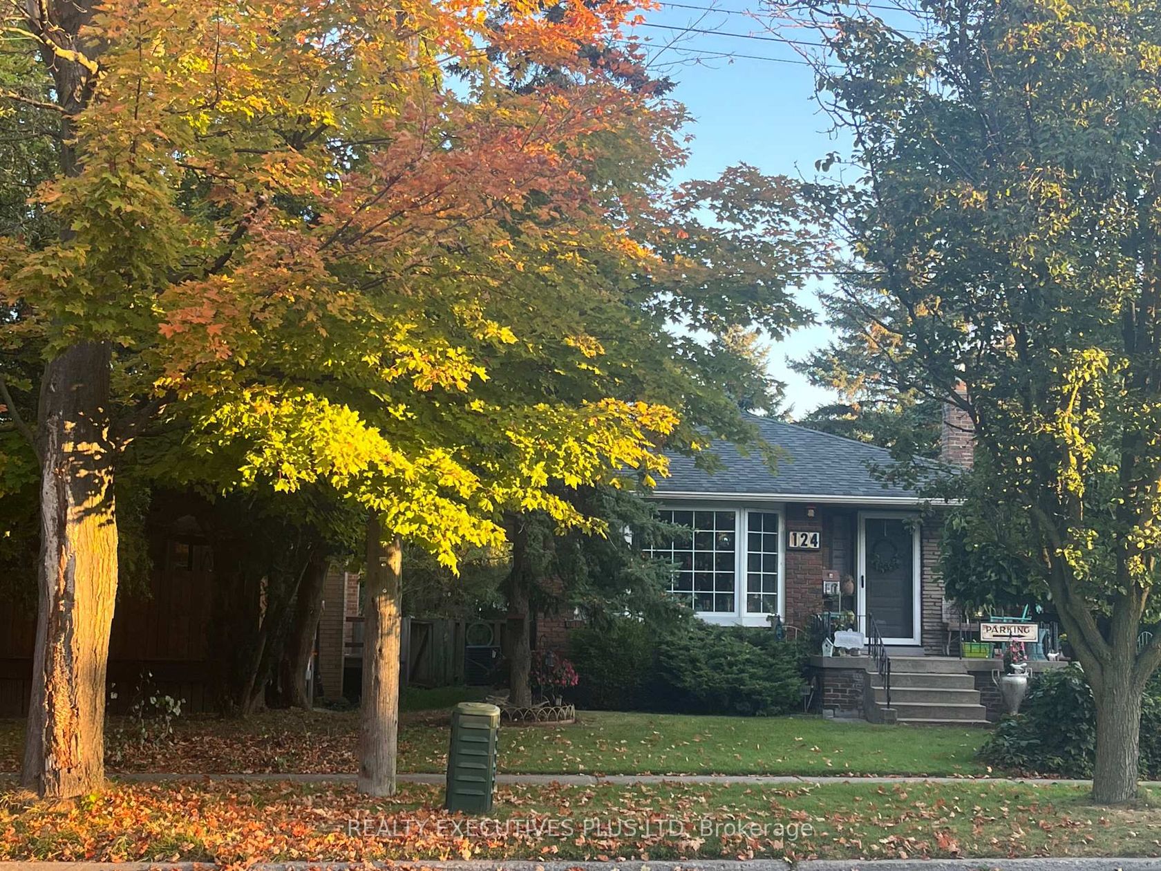 124 Applefield Drive, Bendale, Toronto 