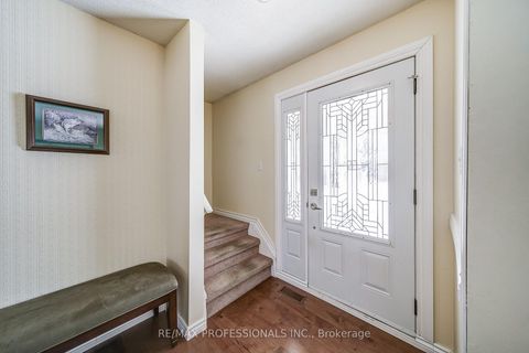 Photo 18 at 2 Agnes Street, Wellington, Barrie