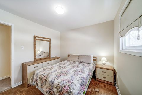 Photo 25 at 2 Agnes Street, Wellington, Barrie