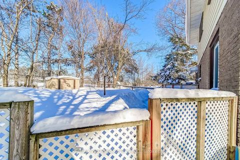 Photo 40 at 2 Agnes Street, Wellington, Barrie