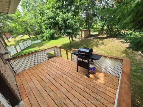 Photo 43 at 2 Agnes Street, Wellington, Barrie