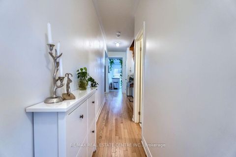 Photo 5 at 1195 Kettering Drive, Eastdale, Oshawa