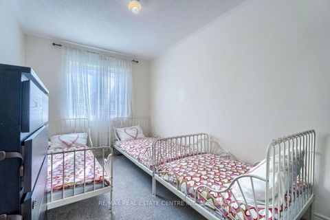 Photo 36 at 1195 Kettering Drive, Eastdale, Oshawa