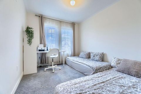 Photo 39 at 1195 Kettering Drive, Eastdale, Oshawa