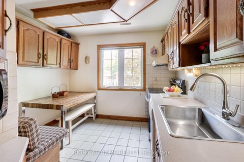 Photo 16 at 8 Suraty Avenue, Bendale, Toronto