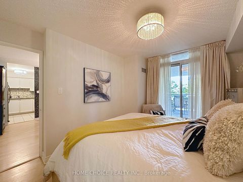 Photo 16 at 215 - 28 Empress Avenue, Willowdale East, Toronto